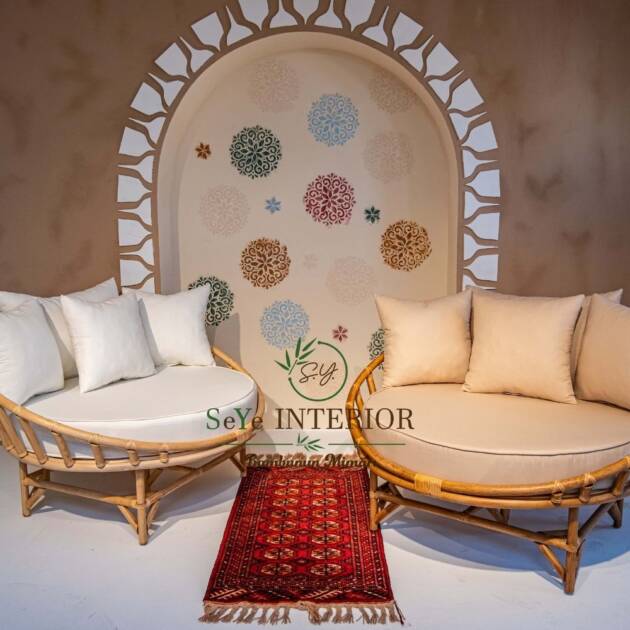 Round Daybed